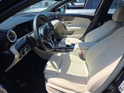 Used 2022 Mercedes-Benz A 220 image 11