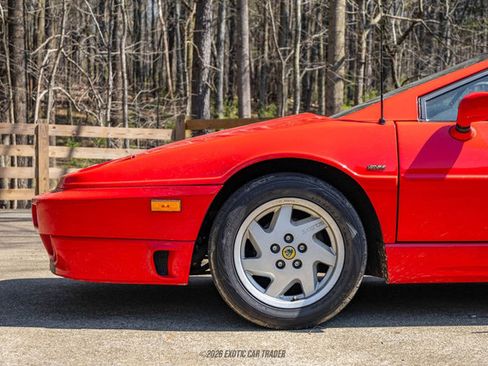Used 1991 Lotus Esprit SE RWD image 4