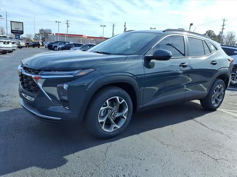 New 2026 Chevrolet Trax LT image 8