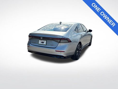 Used 2025 Honda Accord Touring image 3
