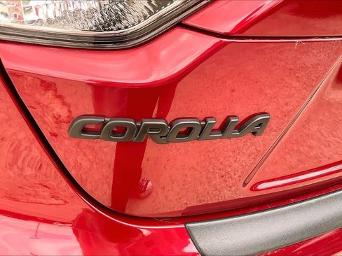 Used 2025 Toyota Corolla SE FWD image 30