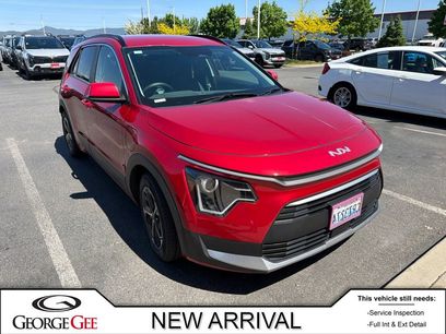 Used 2023 Kia Niro EX w/ EX Cold Weather Package
