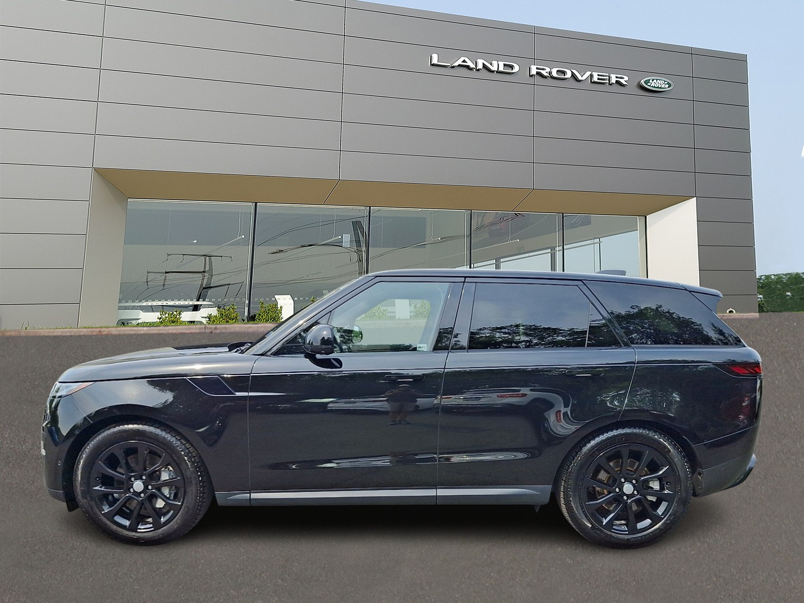 Used 2023 Land Rover Range Rover Sport SE AWD/4WD image 6
