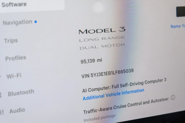 Used 2020 Tesla Model 3 Long Range AWD/4WD image 27