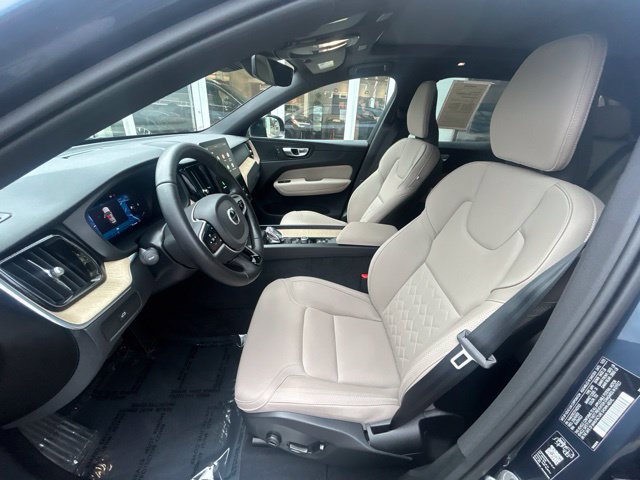 Certified 2026 Volvo XC60 B5 Plus AWD/4WD image 20
