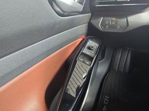 Used 2021 Volkswagen ID.4 Pro S w/ ID.4 Protection Package image 21