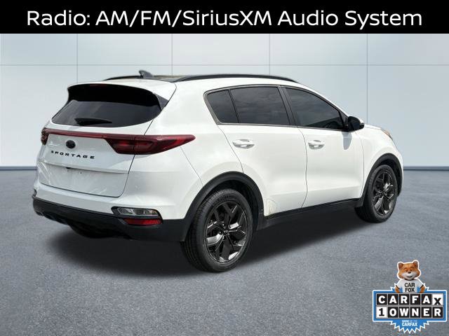 Used 2022 Kia Sportage Nightfall Edition FWD image 3