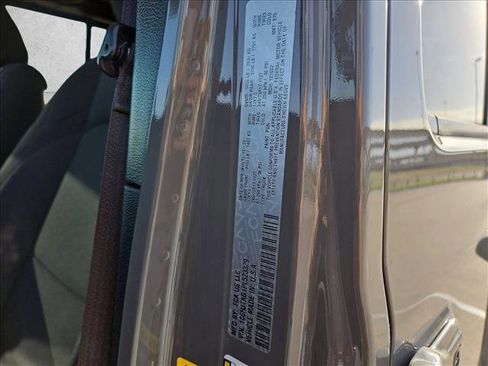 Used 2023 Jeep Gladiator Sport image 24