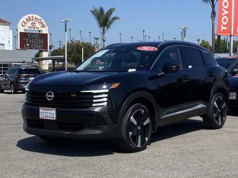 Used 2025 Nissan Kicks SR FWD image 37