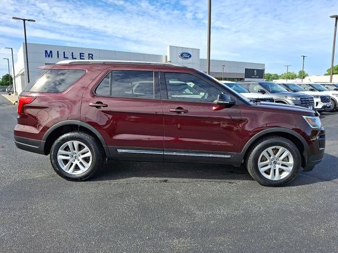 Certified 2018 Ford Explorer XLT w/ Equipment Group 202A AWD/4WD image 7