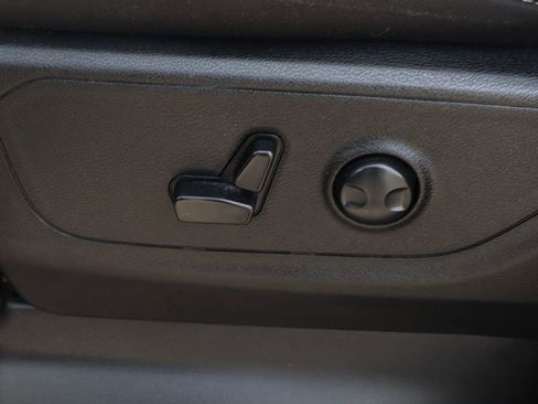 Used 2024 RAM 1500 Lone Star AWD/4WD image 18