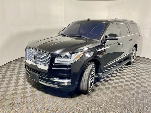Used 2019 Lincoln Navigator L Reserve image 11