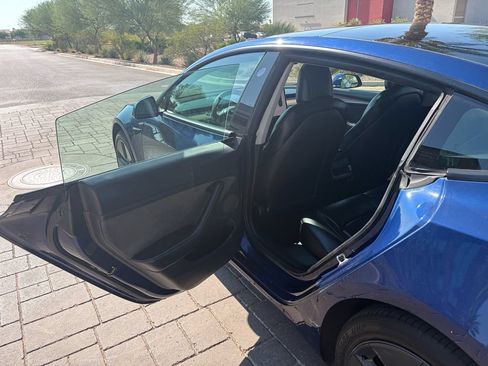 Used 2022 Tesla Model 3 RWD image 10
