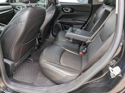 Used 2022 Jeep Compass Trailhawk AWD/4WD image 22