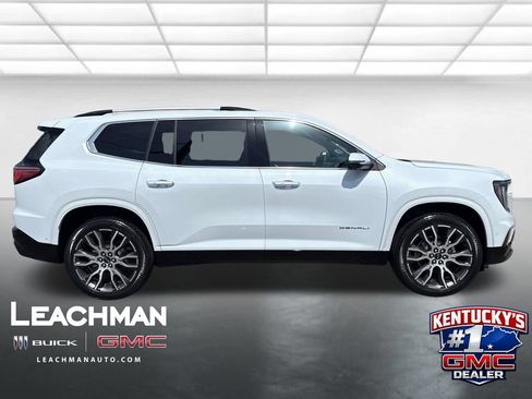 New 2026 GMC Acadia Denali Ultimate w/ LPO, Floor Liner Package AWD/4WD image 2