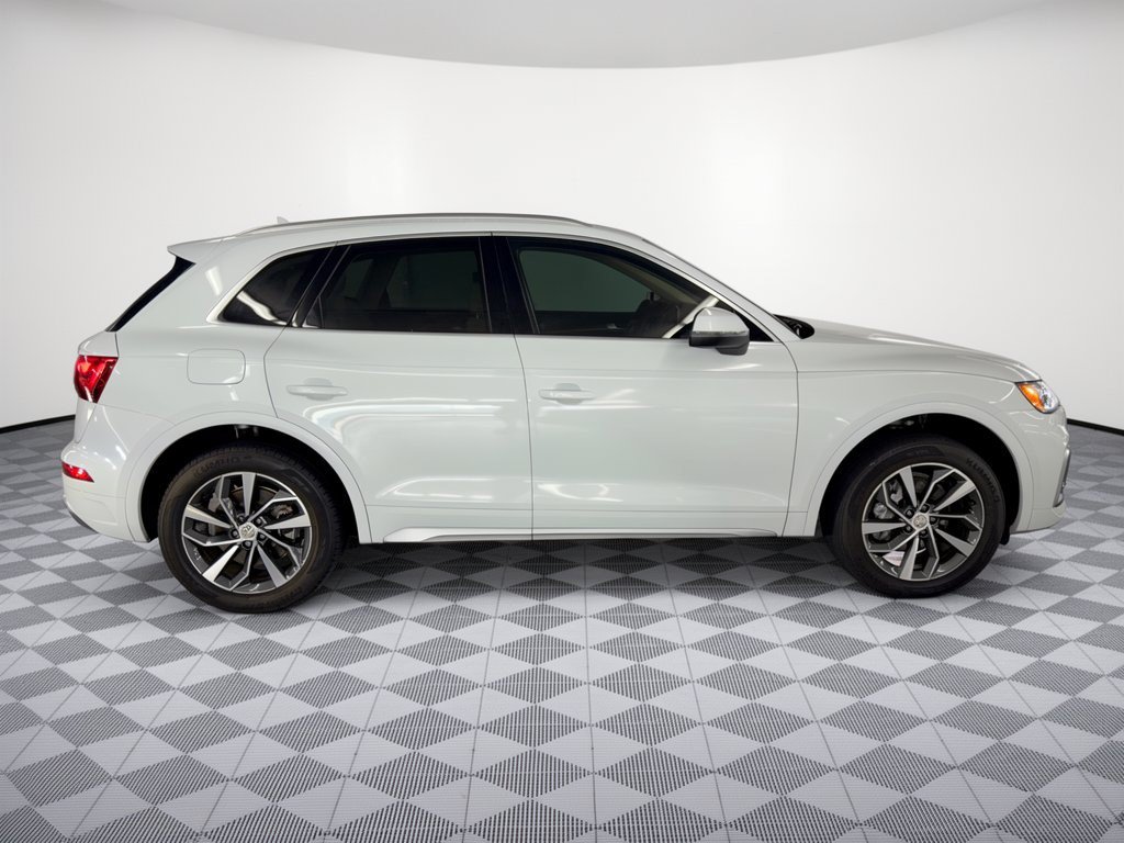 Used 2023 Audi Q5 2.0T Premium w/ Convenience Package AWD/4WD image 8