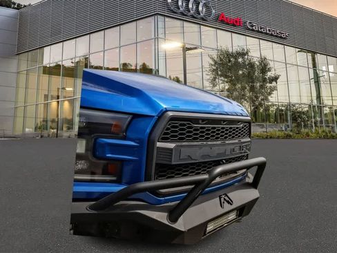 Used 2017 Ford F150 Raptor w/ Equipment Group 802A Luxury AWD/4WD image 5