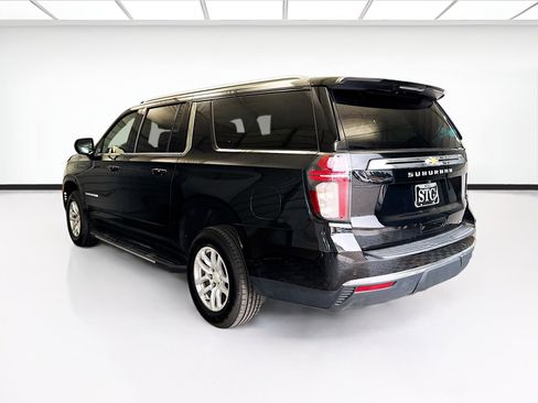 Used 2021 Chevrolet Suburban LT image 6