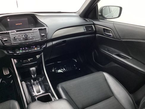 Used 2016 Honda Accord Sport image 27
