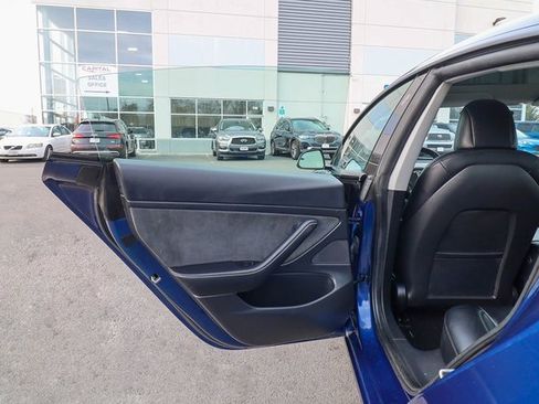 Used 2021 Tesla Model 3 Standard Range Plus image 48