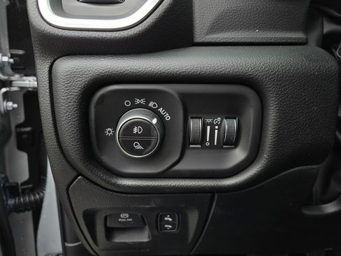 New 2026 RAM 1500 Big Horn AWD/4WD image 13