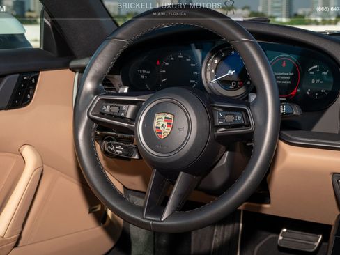 Used 2020 Porsche 911 Carrera image 15