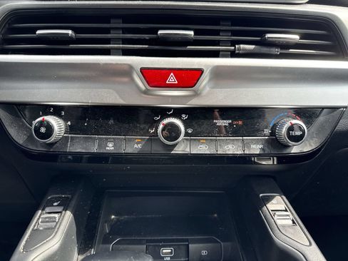 Used 2021 Kia Telluride S FWD image 18