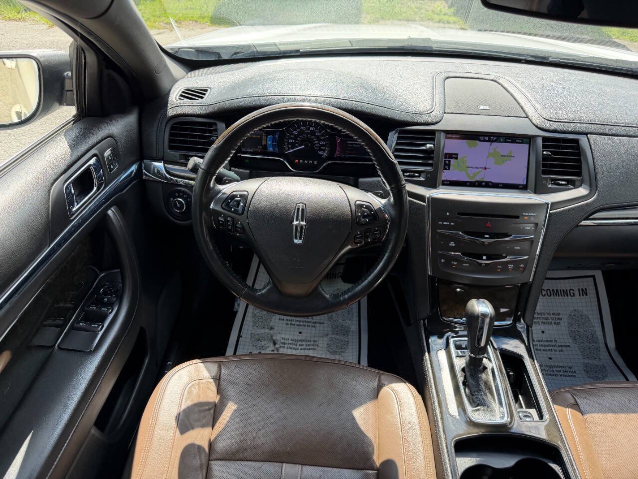 Used 2013 Lincoln MKS AWD image 44