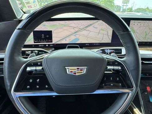 Used 2025 Cadillac Escalade ESV Sport Platinum AWD/4WD image 29