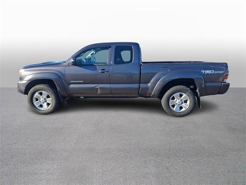 Used 2015 Toyota Tacoma PreRunner image 7