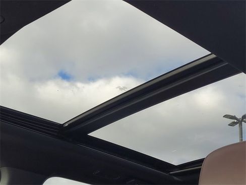 Certified 2023 Ford Expedition Limited image 28