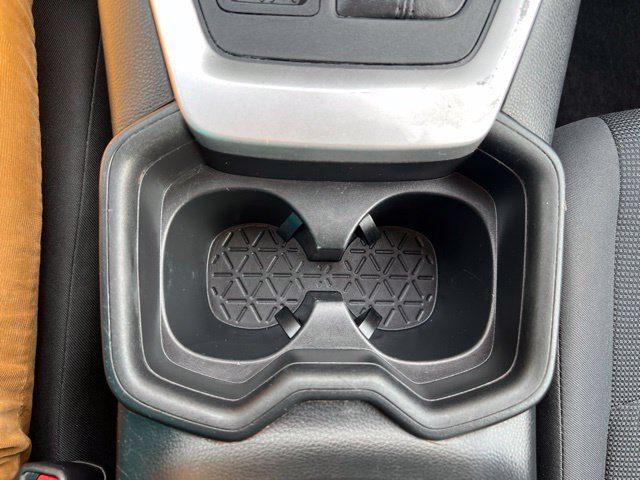 Used 2019 Toyota RAV4 LE w/ All Weather Liner Package AWD/4WD image 20