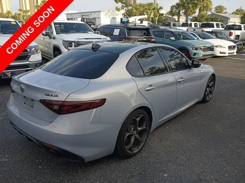 Used 2021 Alfa Romeo Giulia Ti Sport RWD image 5