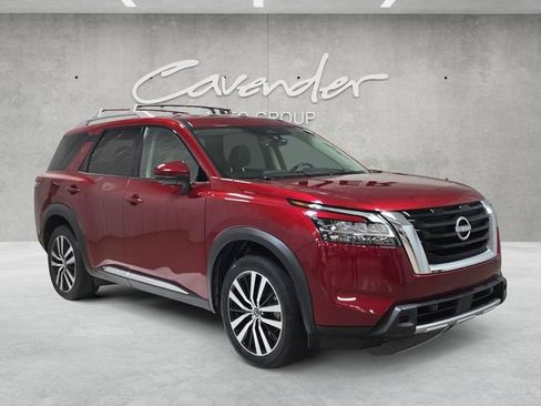Used 2023 Nissan Pathfinder Platinum w/ Cargo Package image 2