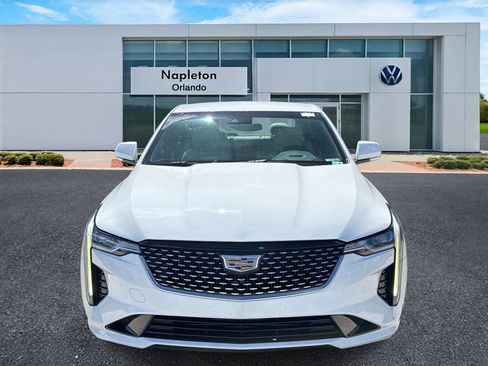 Used 2023 Cadillac CT4 Luxury RWD image 2