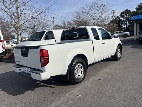 Used 2020 Nissan Frontier S image 6