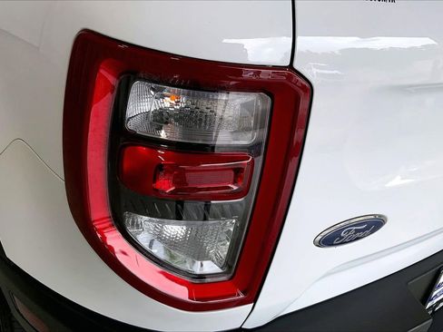 Used 2023 Ford Bronco Sport Outer Banks w/ Tech Package AWD/4WD image 29