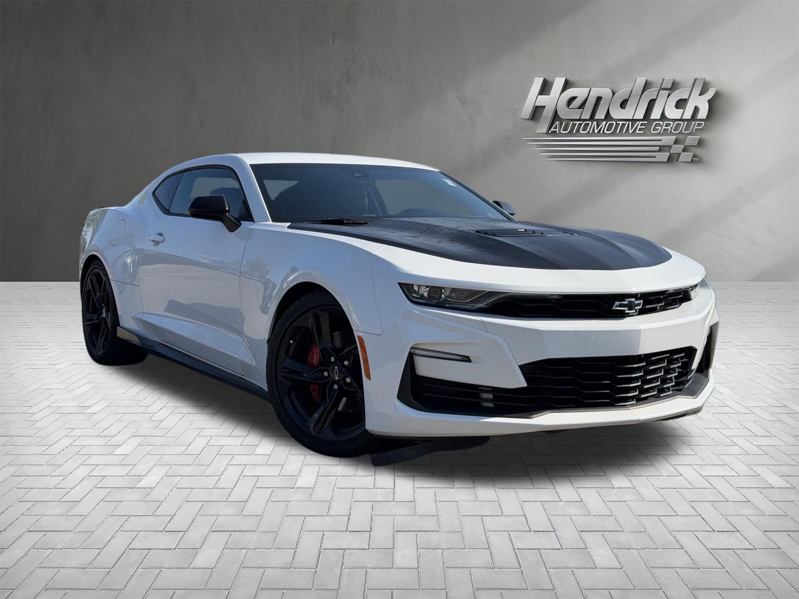 Used 2022 Chevrolet Camaro SS RWD image 2