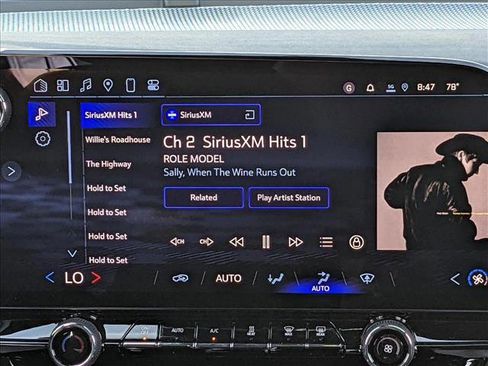 New 2025 Chevrolet Blazer EV LT image 13