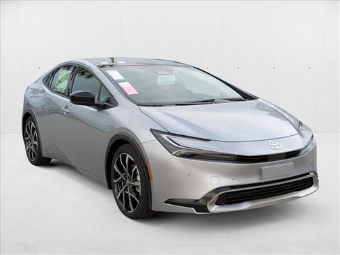 New 2026 Toyota Prius Plug-In Hybrid image 7
