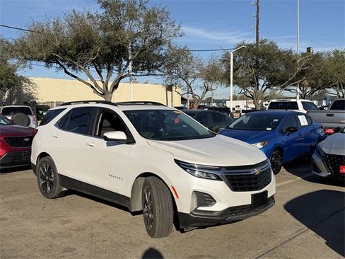 Used 2022 Chevrolet Equinox LT image 3