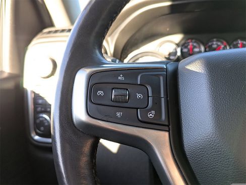 Used 2019 Chevrolet Silverado 1500 RST image 21
