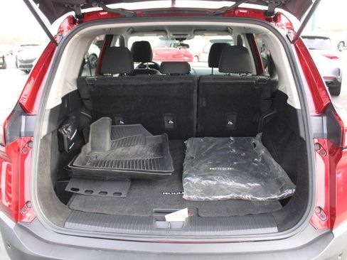 Used 2023 Nissan Rogue S image 7