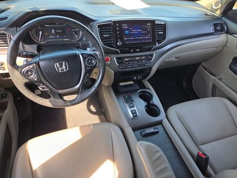 Used 2023 Honda Ridgeline RTL-E image 11