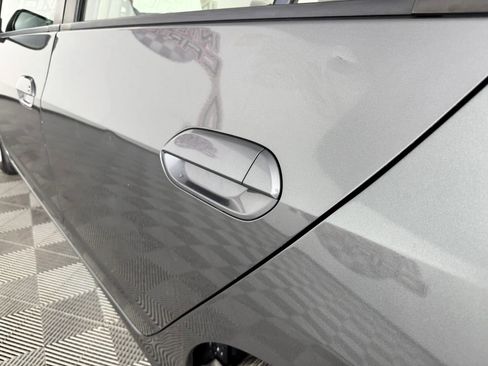 Used 2010 Honda Insight EX image 22