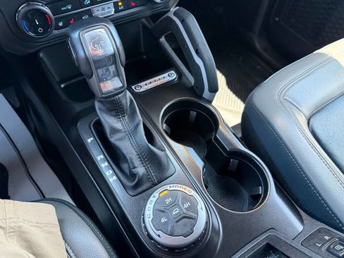Used 2022 Ford Bronco Outer Banks AWD/4WD image 27