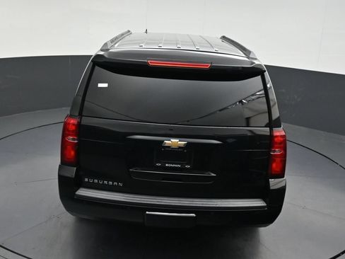 Used 2019 Chevrolet Suburban LT AWD/4WD image 18