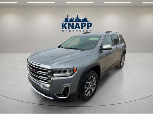 Used 2023 GMC Acadia SLT image 1