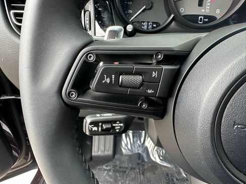 Certified 2026 Porsche Macan S AWD/4WD image 17