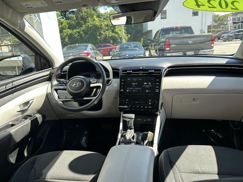 Used 2024 Hyundai Tucson SEL AWD/4WD image 15